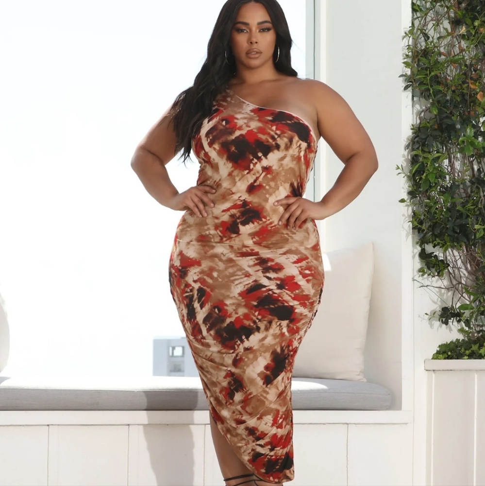 Fashion Nova Ruched One Shoulder Midi Dress